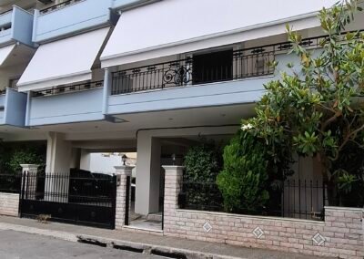 Ekrou tentes me braxionew se polikatoikia gia plhrh skiash