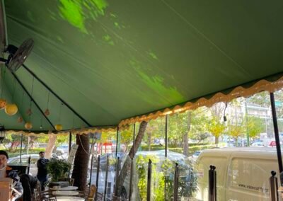 Prasini tenta se kafeteria aneti skiasi gia kathe epoxi